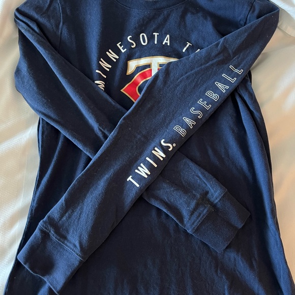 Women's Minnesota Twins Nike Navy Over Arch Long Sleeve T-Shirt - Picture 4 of 6